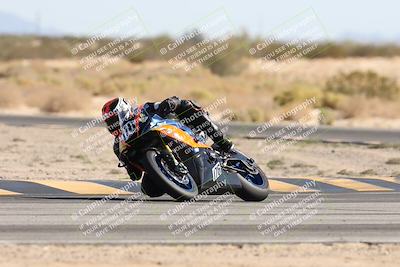 media/Nov-01-2025-CVMA (Sat) [[fc0f7531b8]]/Race 8-Supersport Middleweight/